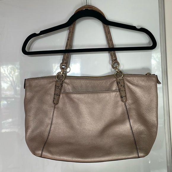 COACH Metallic Rose Gold Pebble Leather Exotic Python Trim Ava Tote Bag - Picture 3 of 15